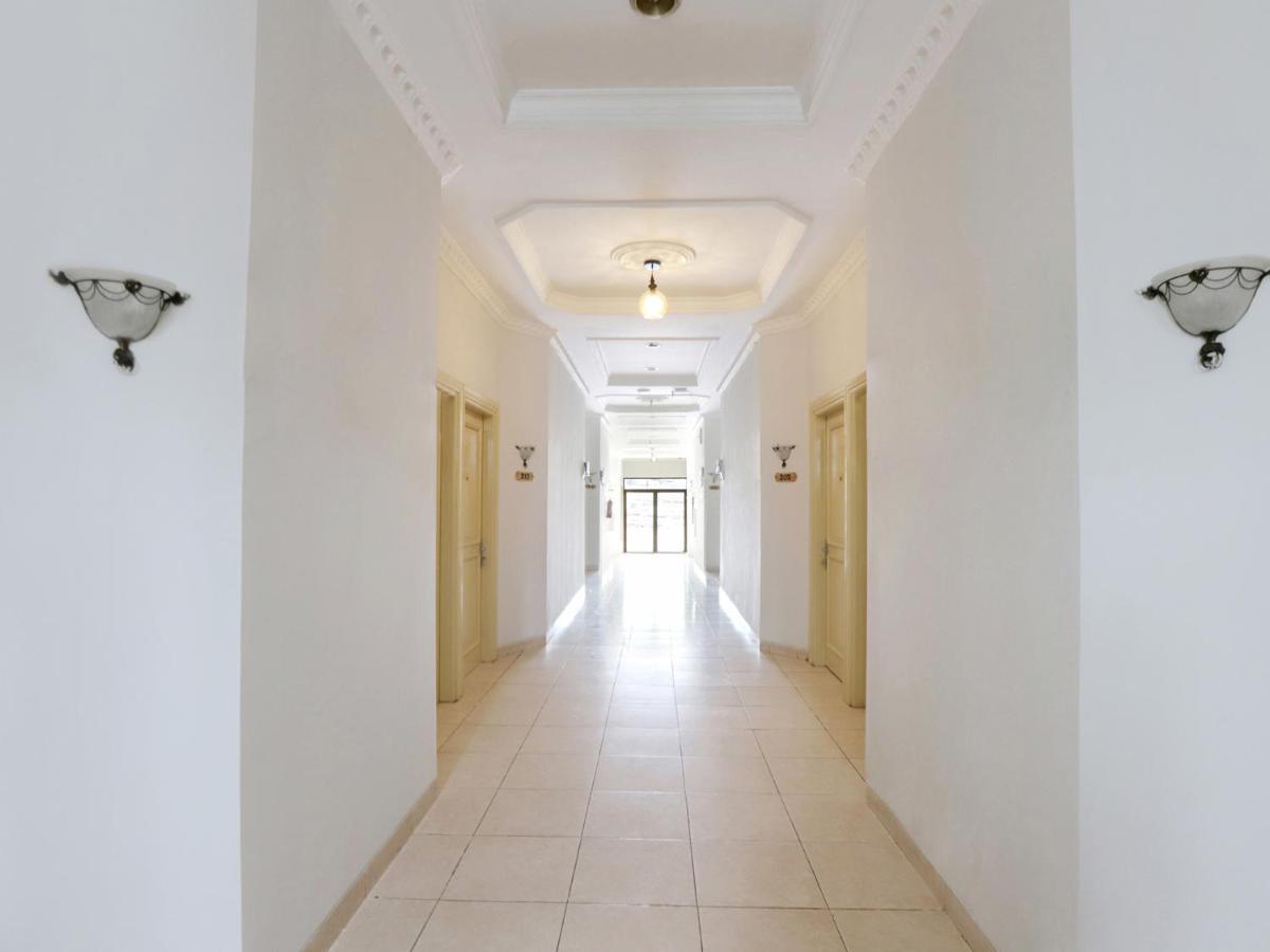Capital O 297 45 Residence Yakarta Exterior foto